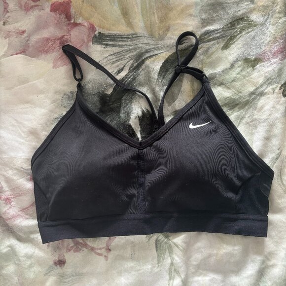 Nike Black Padded Sports Bra – Medium Support, Size M, Athleisure & Workout Read - Picture 1 of 1